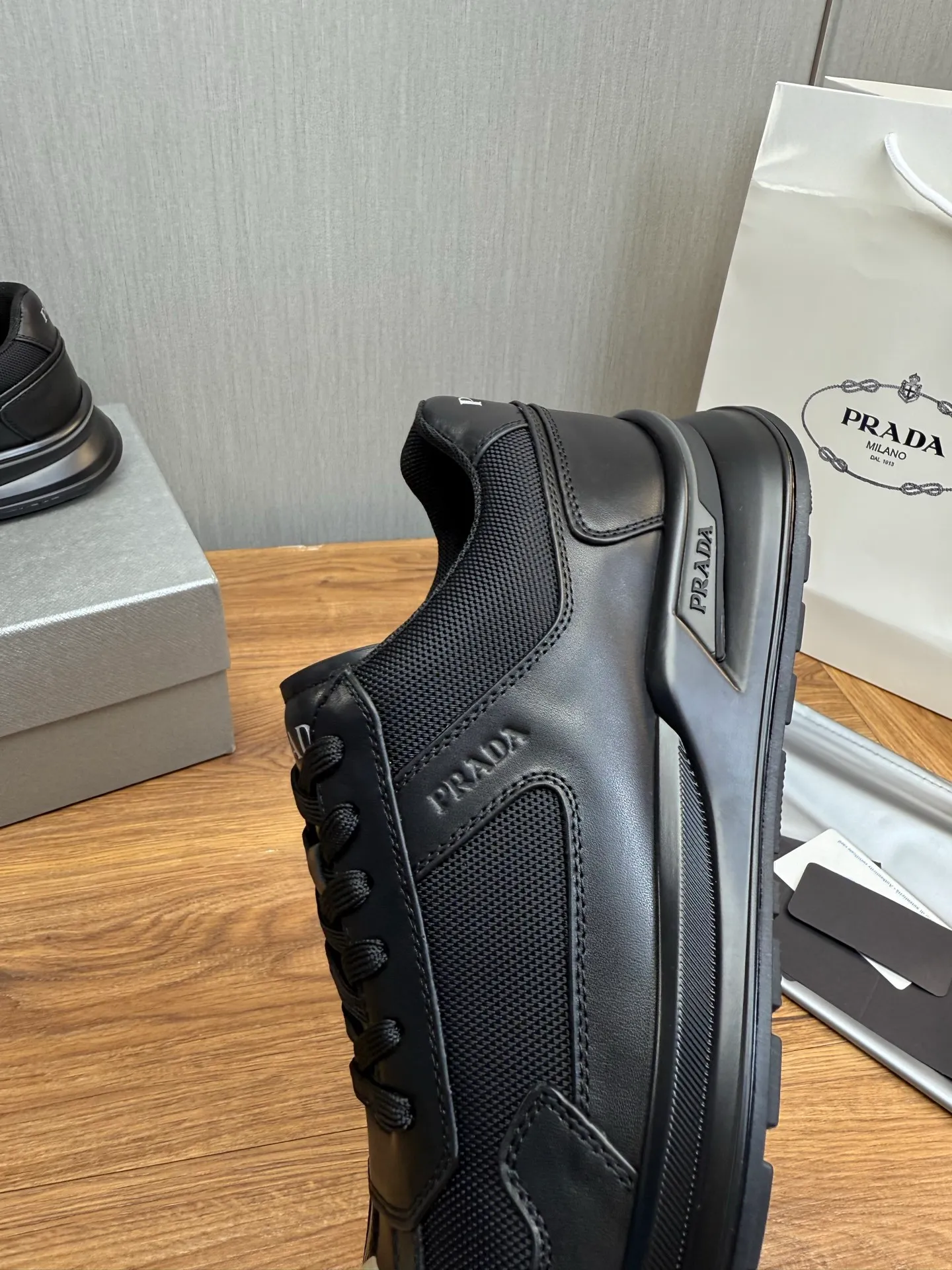 Men's shoes 💰600💰 [PRADA] Popular men's shoes shipped 👏Official website synchronized ⬆️Original cowhide fabric + cowhide lining, 1⃣️:1⃣️reproduction, original sole, 38-45 (45. Customized, non-refundable)